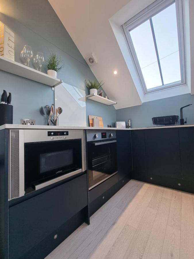 The Bunker-Luxe Central Falmouth Getaway With Stunning Sea Views Экстерьер фото