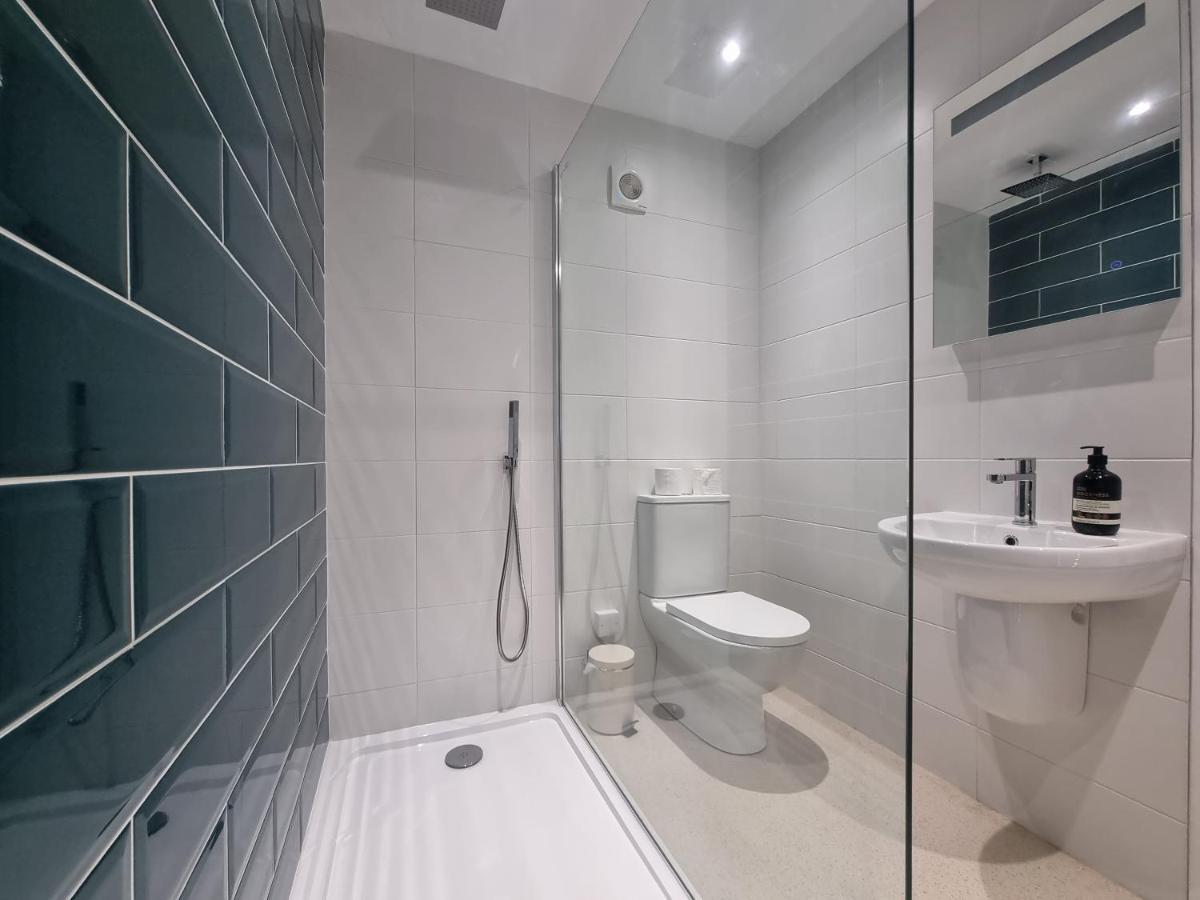 The Bunker-Luxe Central Falmouth Getaway With Stunning Sea Views Экстерьер фото