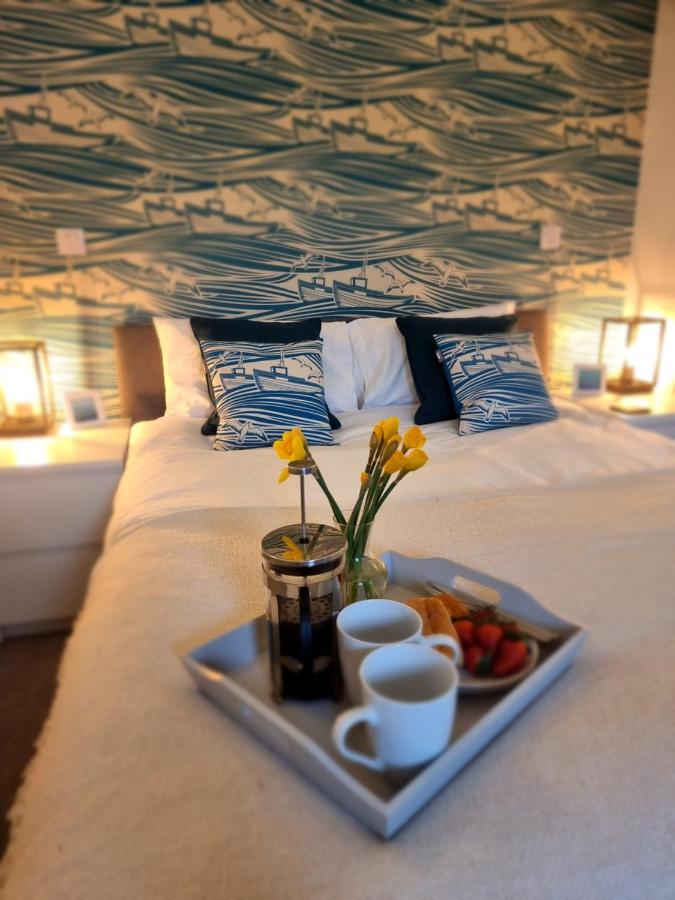 The Bunker-Luxe Central Falmouth Getaway With Stunning Sea Views Экстерьер фото